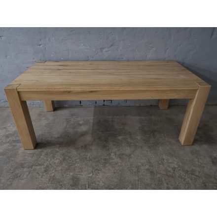 Külsőlábas natúr tölgy asztal (200 cm)